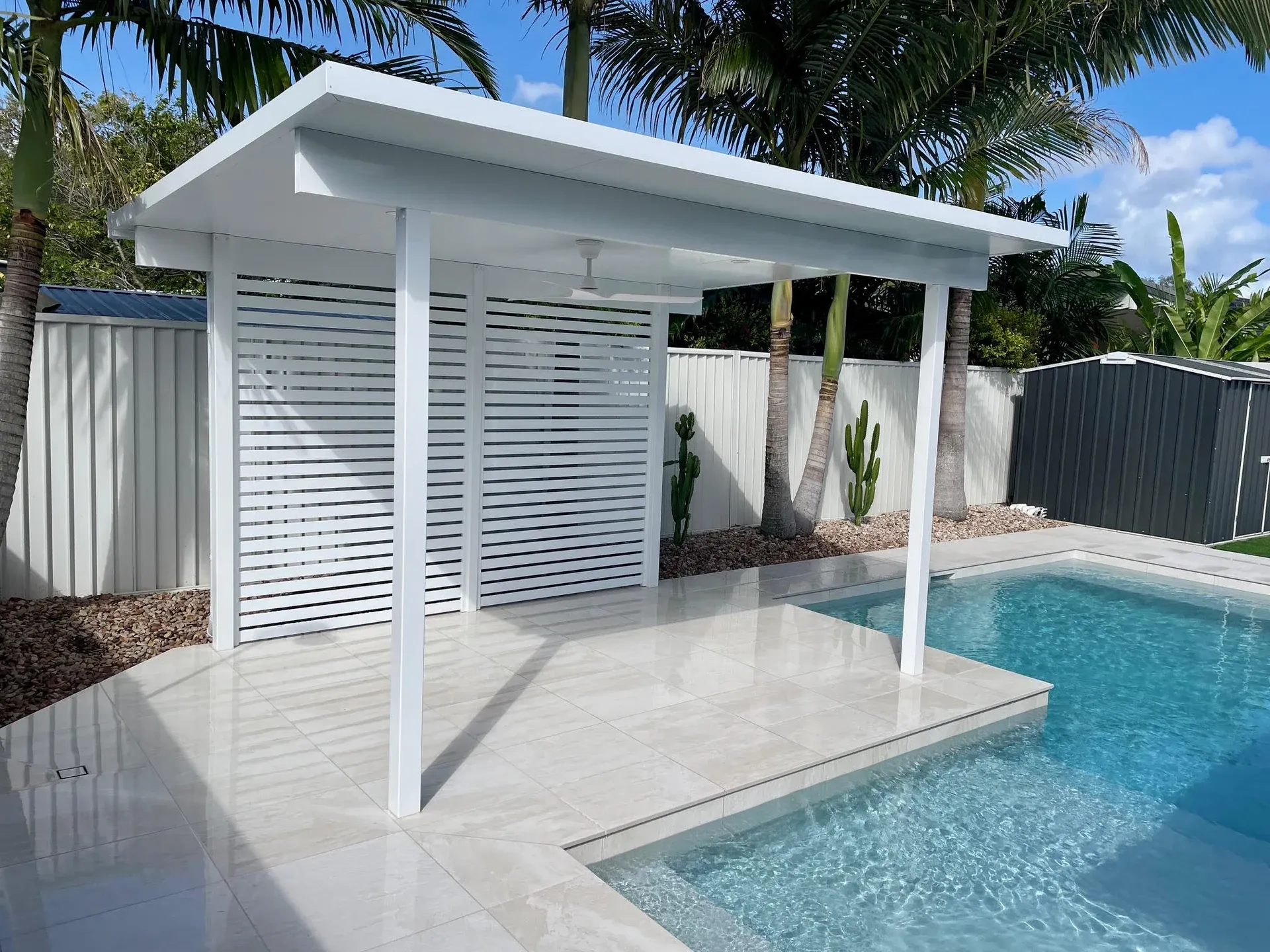 Freestanding patio in a Sunshine Coast backyard